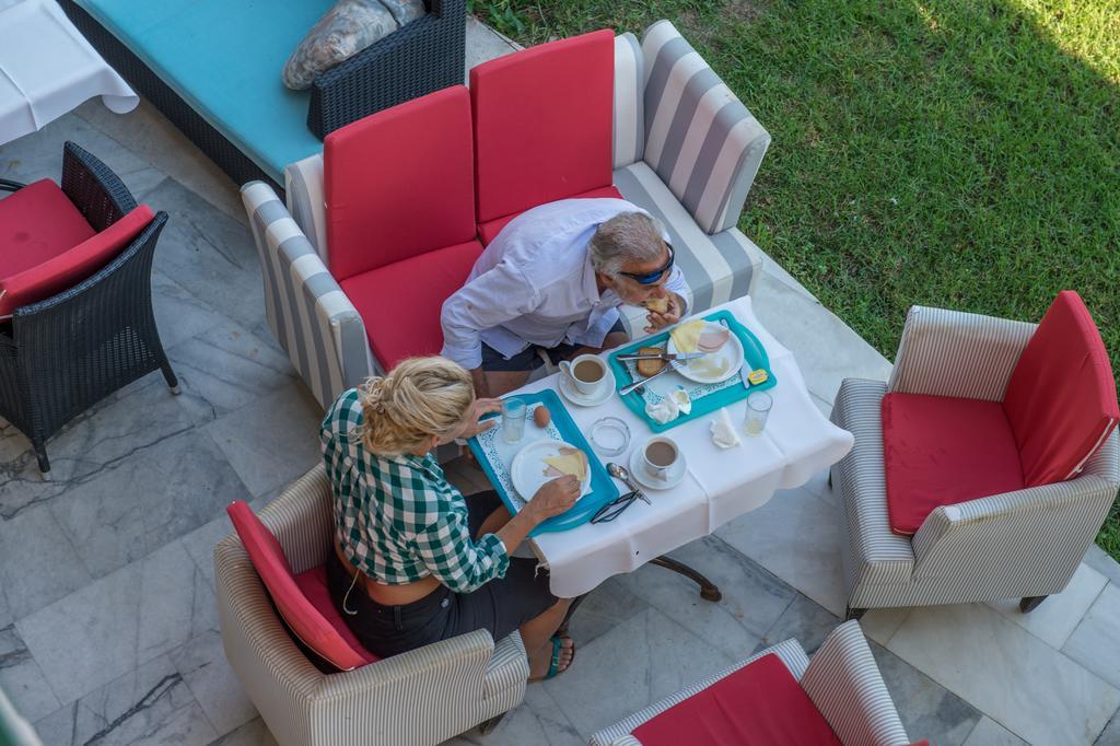 Verdelis Inn Epidaurus Bagian luar foto
