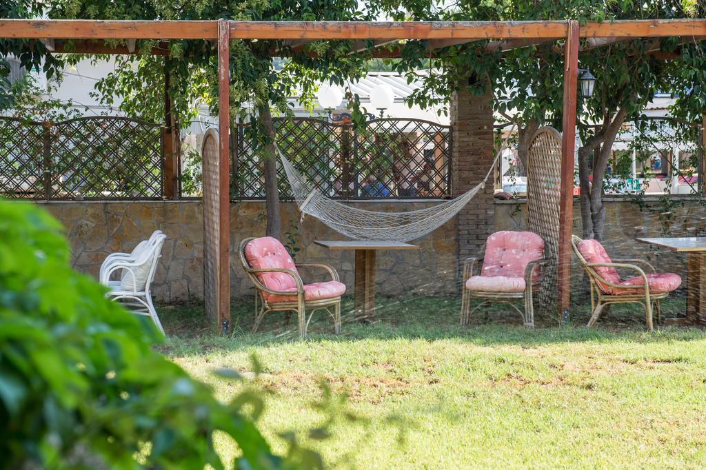 Verdelis Inn Epidaurus Bagian luar foto