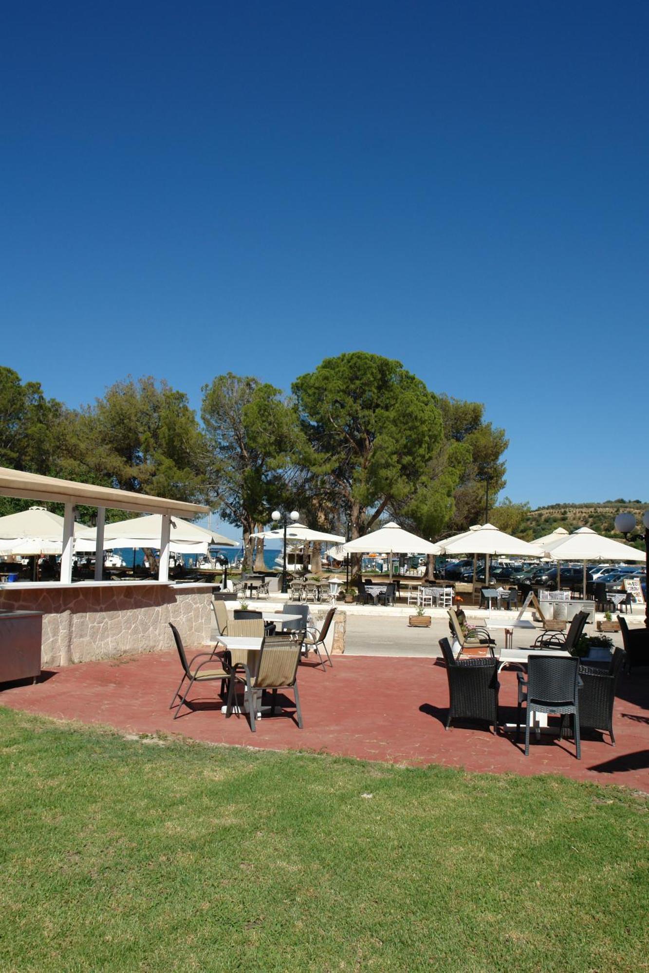 Verdelis Inn Epidaurus Bagian luar foto