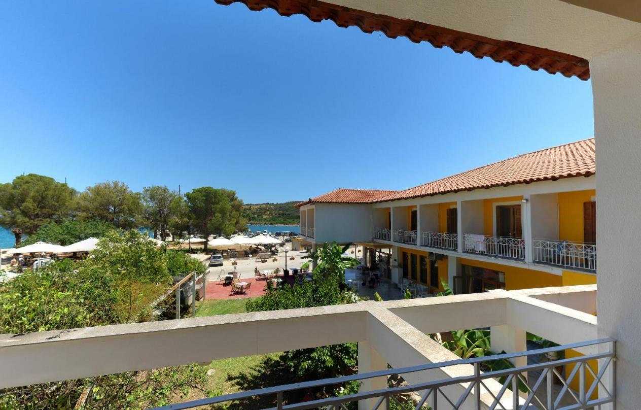 Verdelis Inn Epidaurus Bagian luar foto